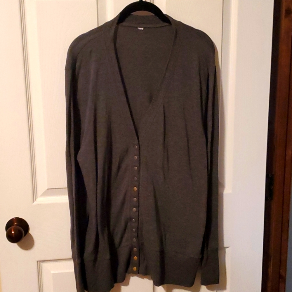 😍 (Bundle 3 for $15) Dark Gray Sweater